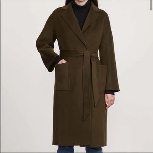 The Curated - Classic Coat in Moss Green